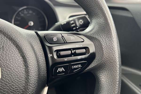 2021 Kia Stonic S YB thumb-12