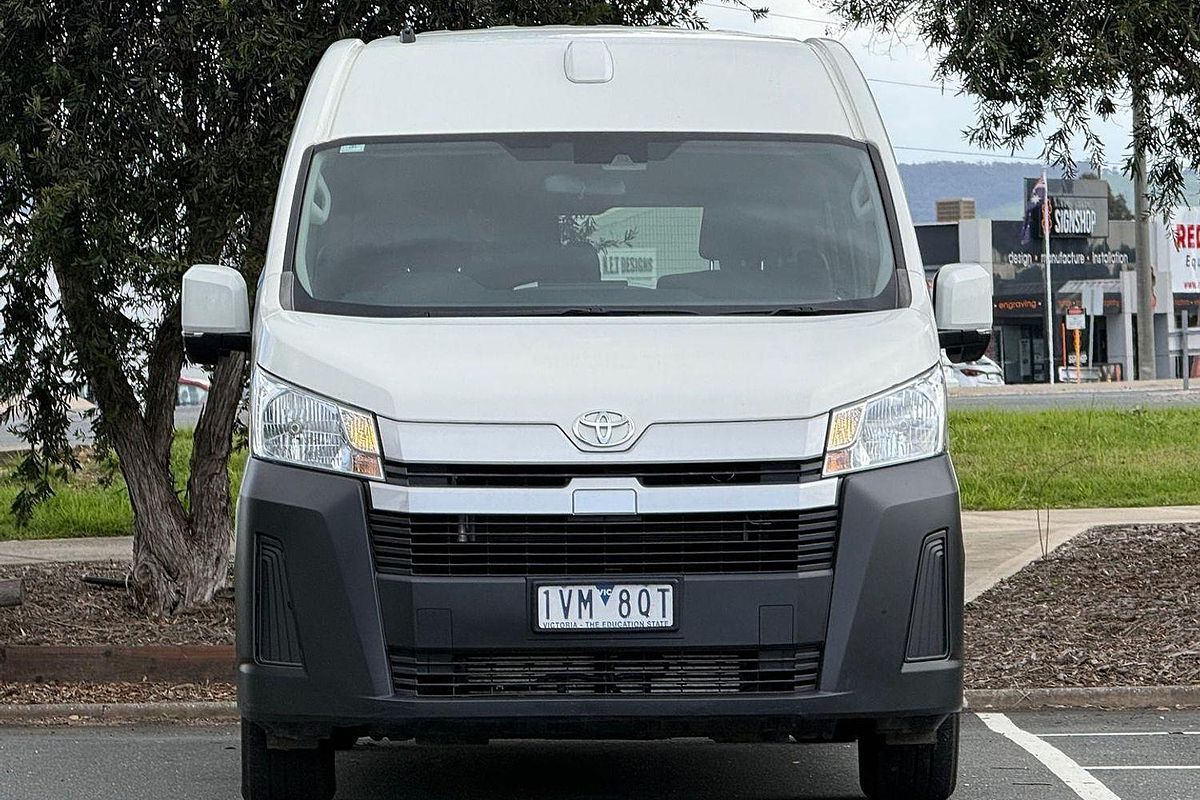 2022 Toyota Hiace Commuter GDH322R ELWB High Roof