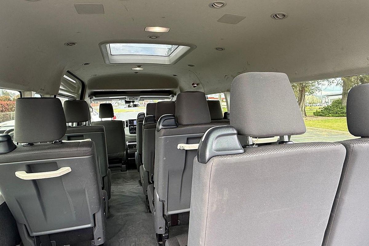 2022 Toyota Hiace Commuter GDH322R ELWB High Roof