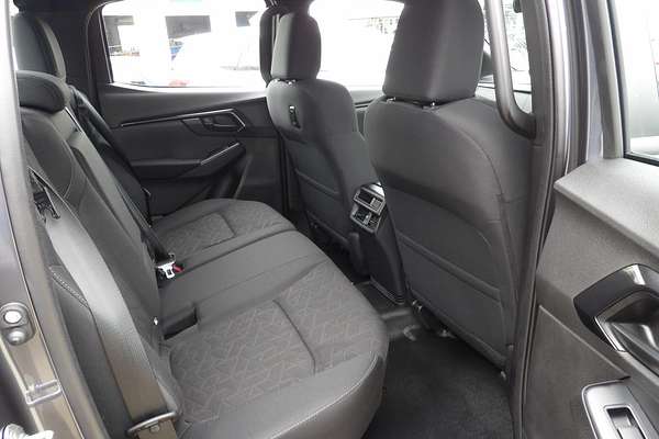 2025 Isuzu D-MAX X-RIDER 4X4