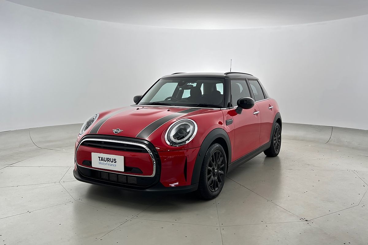 2021 MINI Hatch Cooper Classic F55 LCI-2