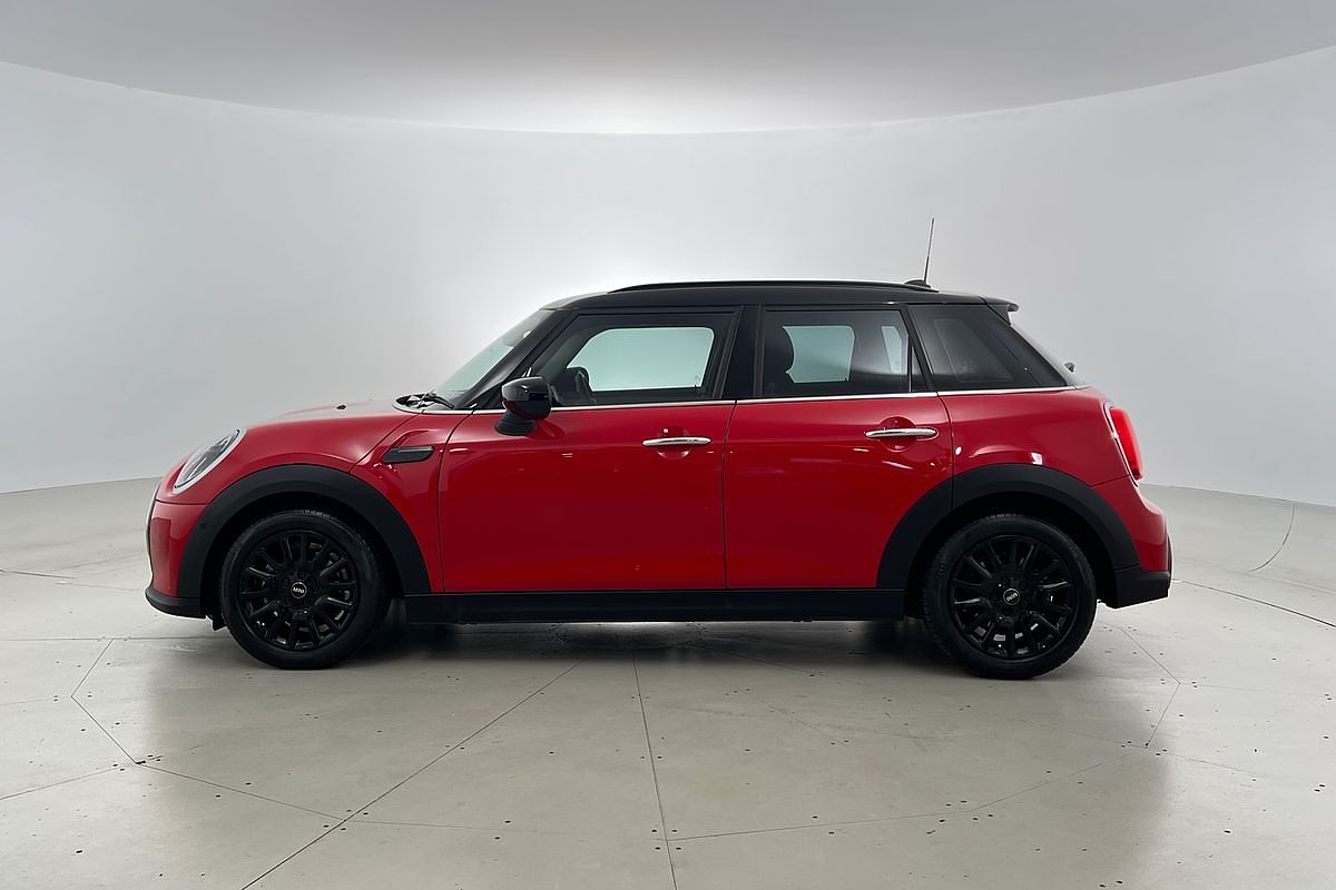 2021 MINI Hatch Cooper Classic F55 LCI-2