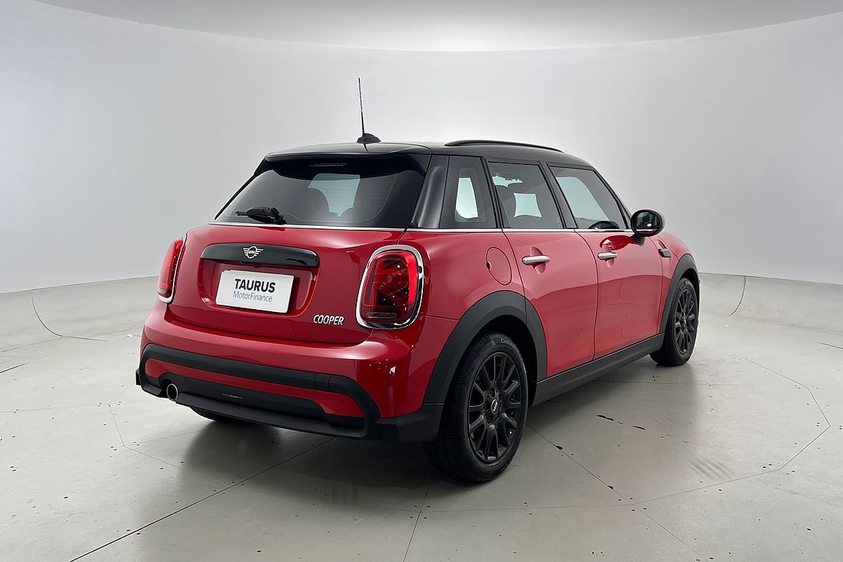 2021 MINI Hatch Cooper Classic F55 LCI-2