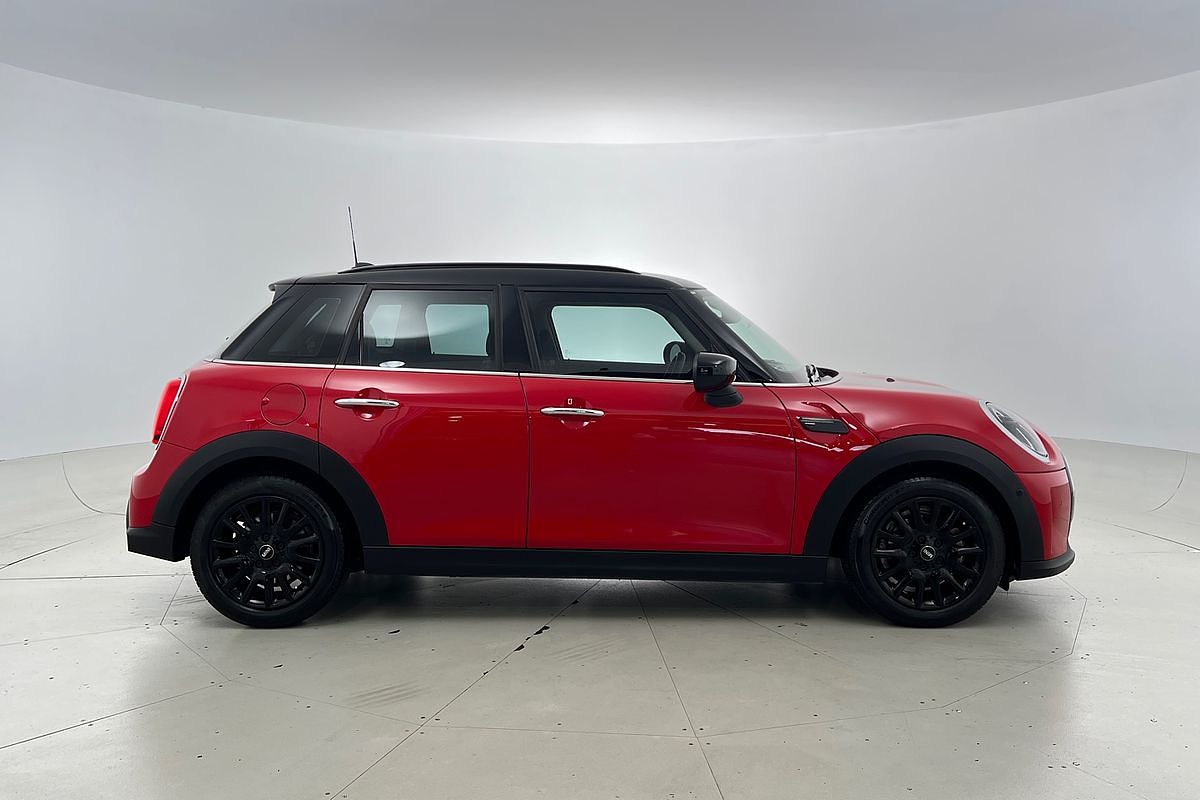 2021 MINI Hatch Cooper Classic F55 LCI-2