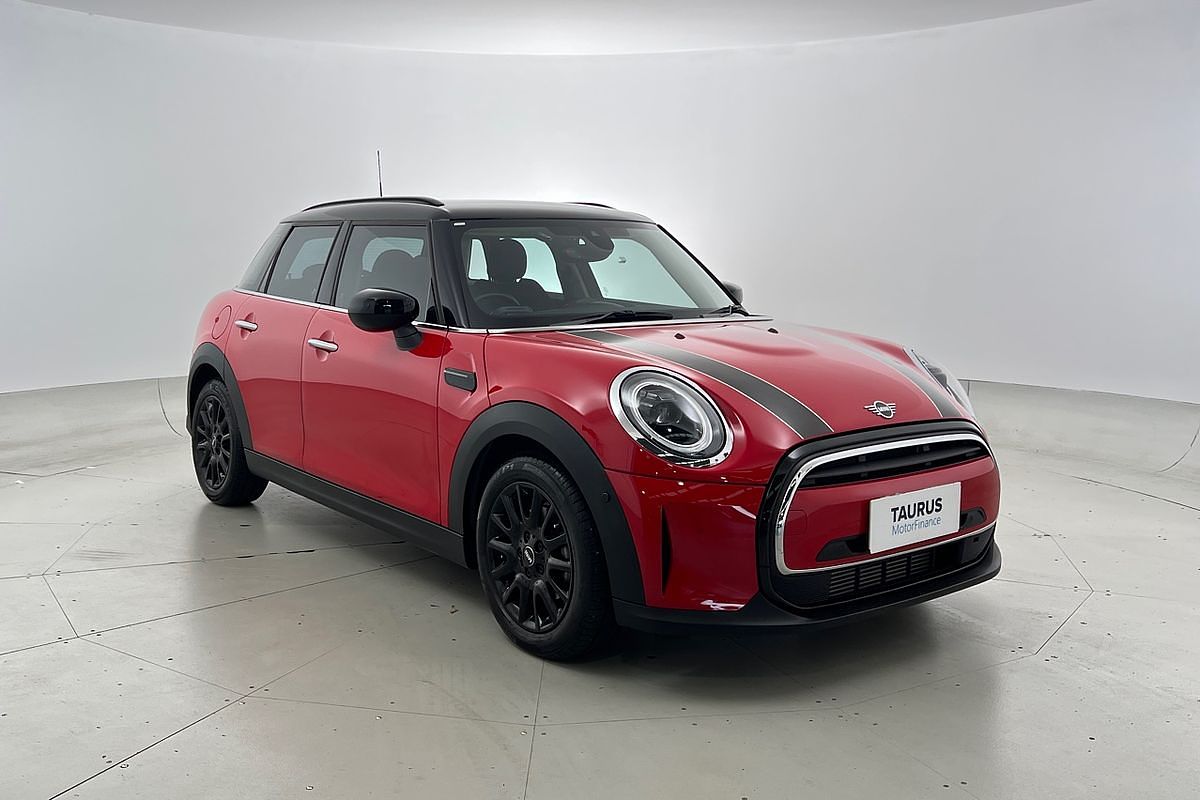 2021 MINI Hatch Cooper Classic F55 LCI-2