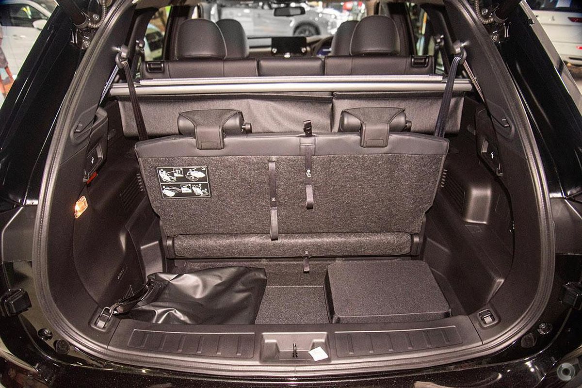 2025 Mitsubishi Outlander PHEV Exceed ZM