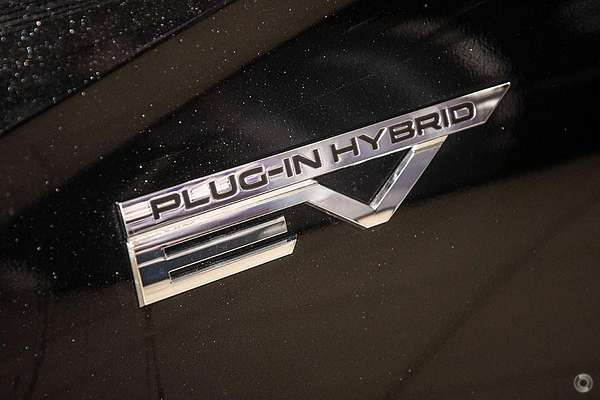 2025 Mitsubishi Outlander PHEV Exceed ZM