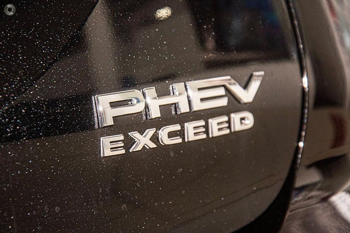 2025 Mitsubishi Outlander PHEV Exceed ZM