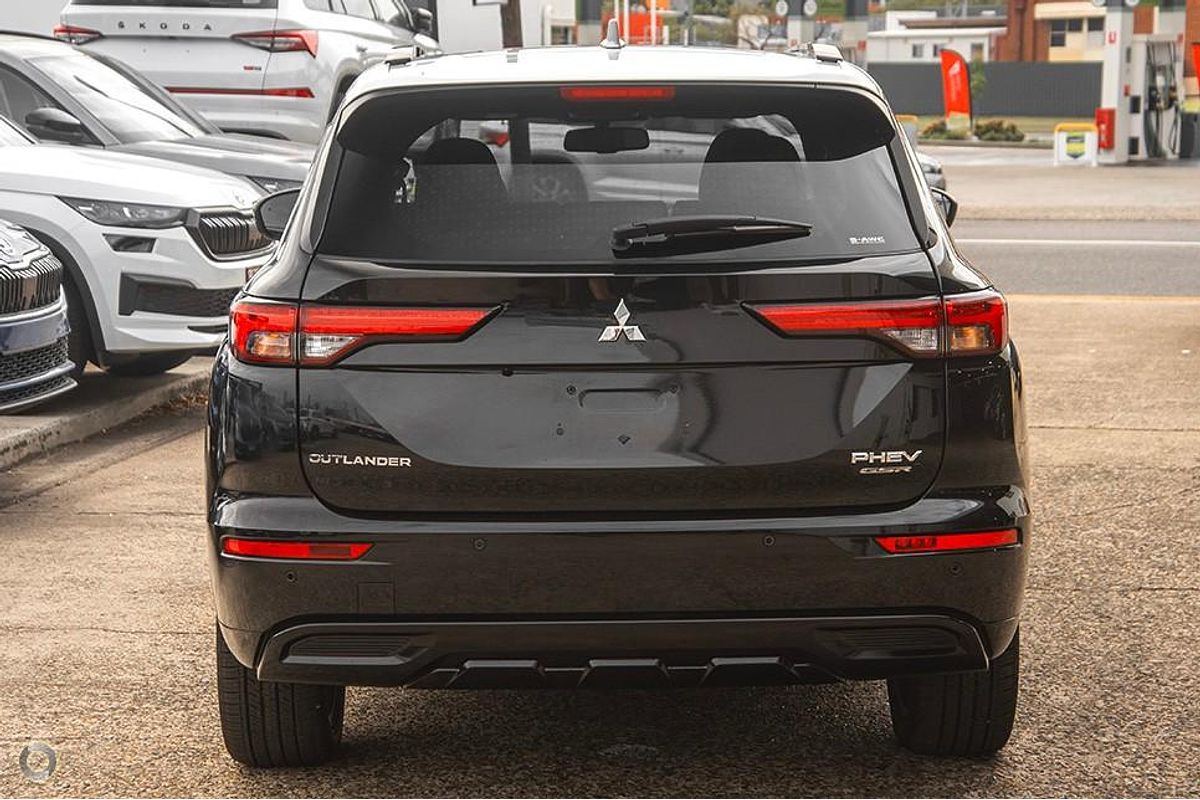 2025 Mitsubishi Outlander PHEV GSR ZM