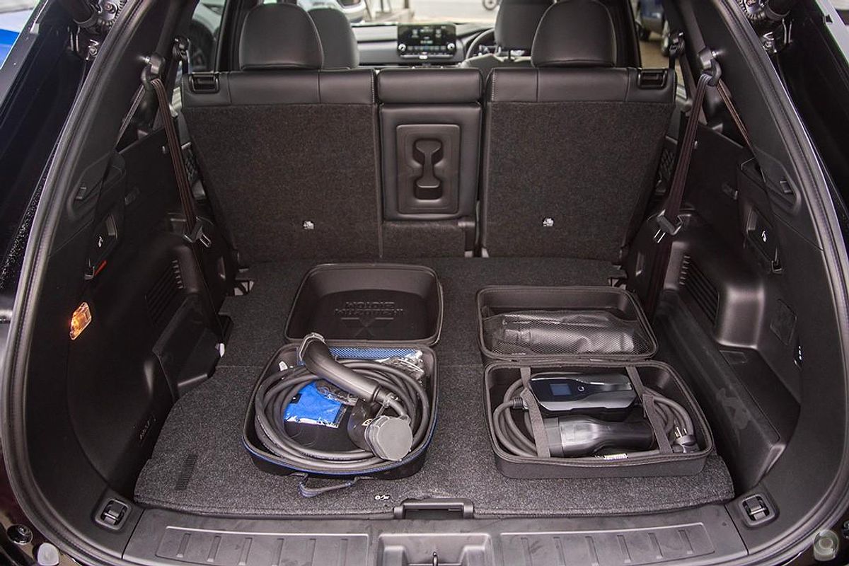 2025 Mitsubishi Outlander PHEV GSR ZM