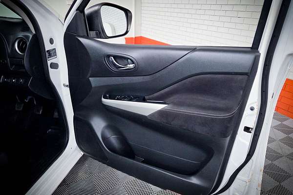 2017 Nissan Navara RX D23 Series 2 Rear Wheel Drive