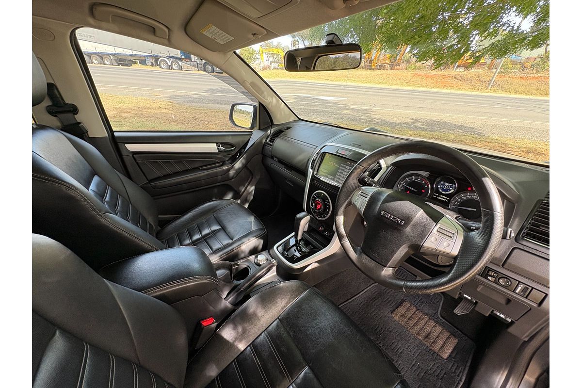 2017 Isuzu MU-X LS-T