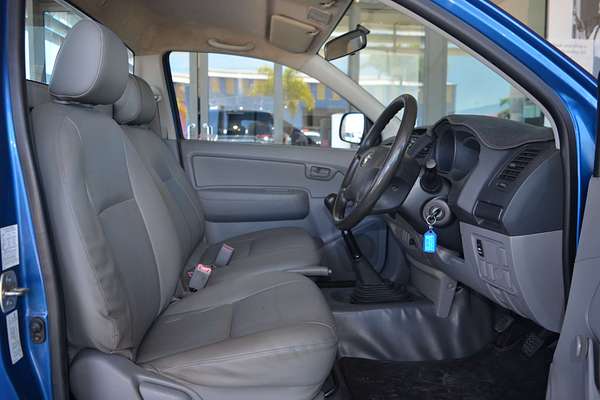 2011 Toyota Hilux Workmate TGN16R Rear Wheel Drive