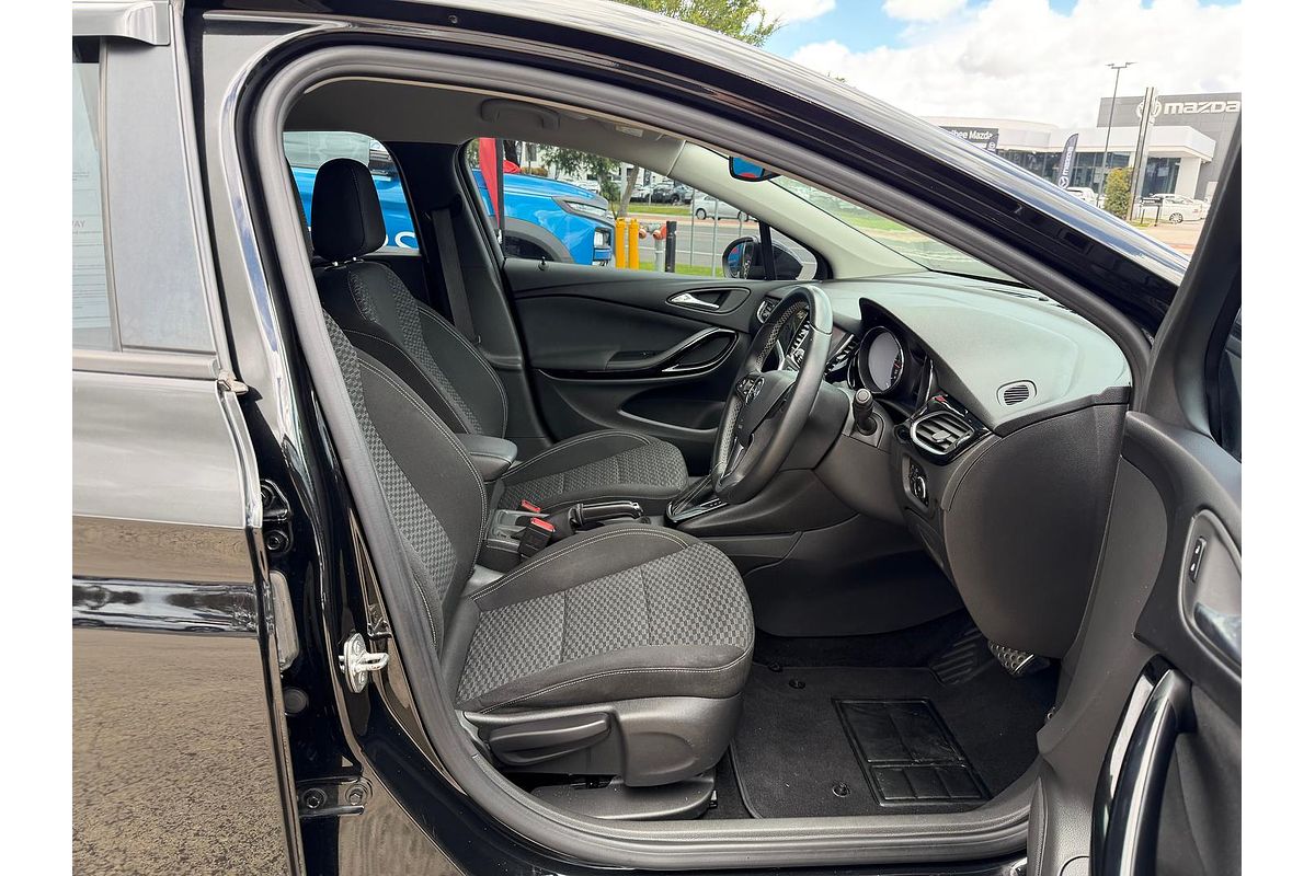 2017 Holden Astra RS BK