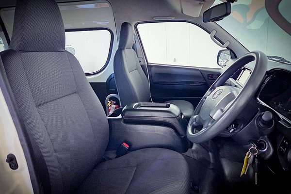 2019 Toyota Hiace Commuter KDH223R ELWB High Roof