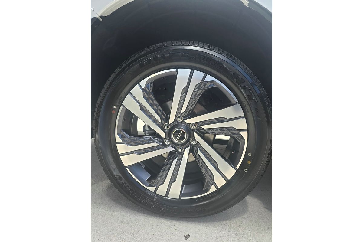 2025 Isuzu MU-X LS-T