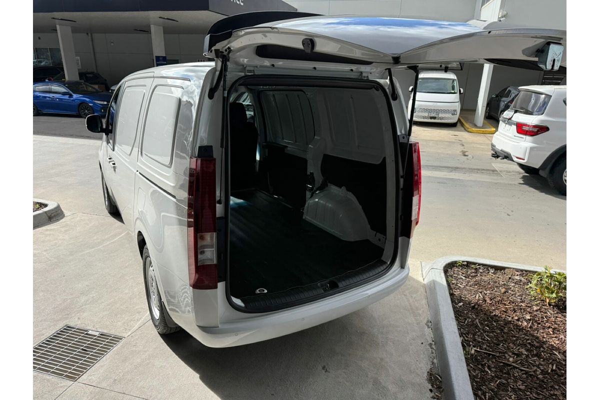 2023 Hyundai STARIA LOAD US4.V2