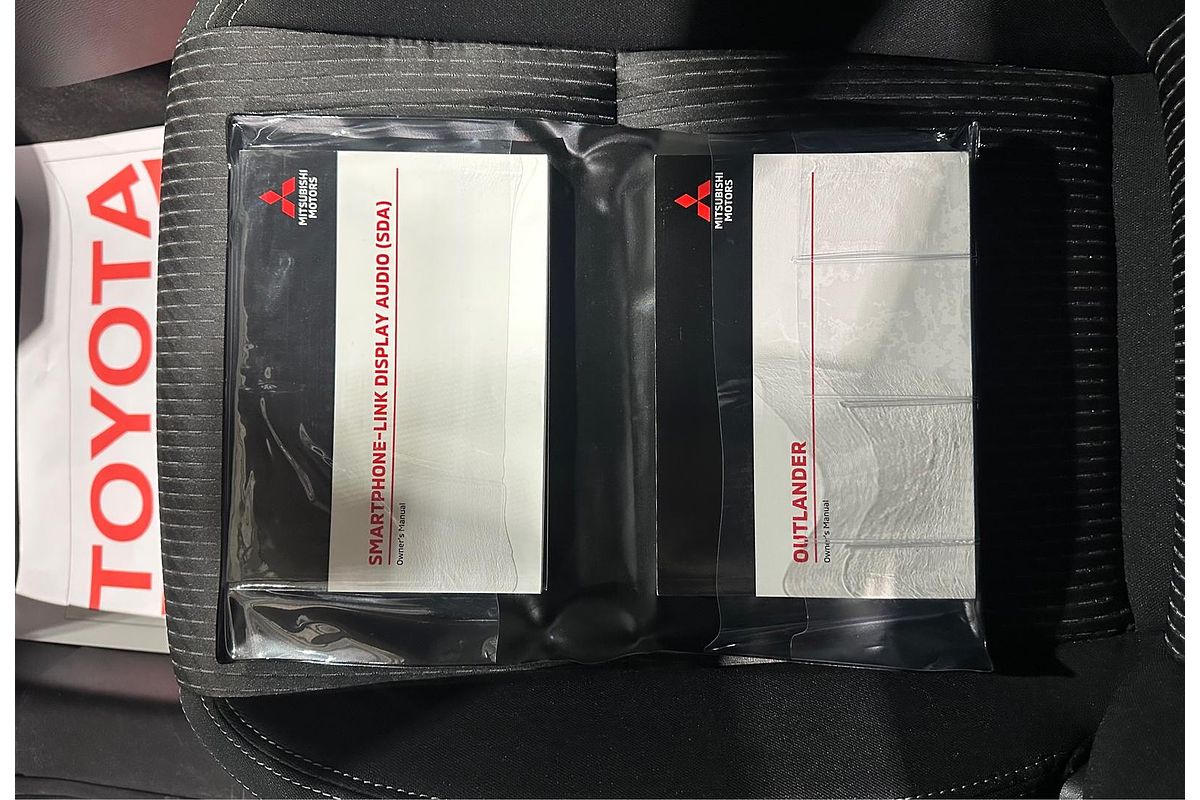 2023 Mitsubishi Outlander LS ZM