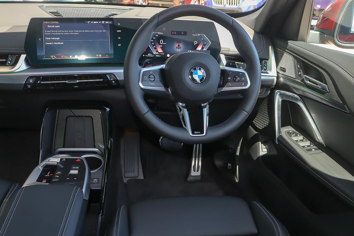 2025 BMW X1 xDrive20i M Sport U11