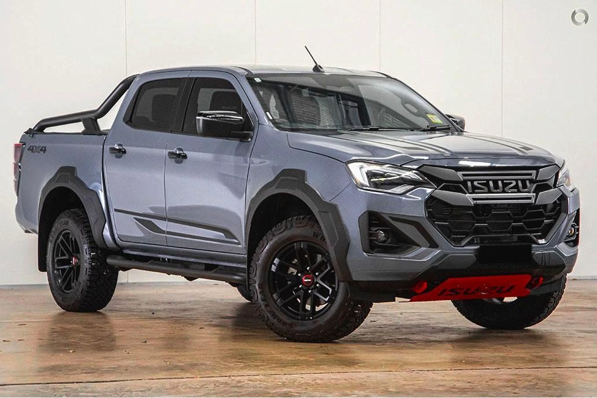 2025 Isuzu D-MAX BLADE 4X4