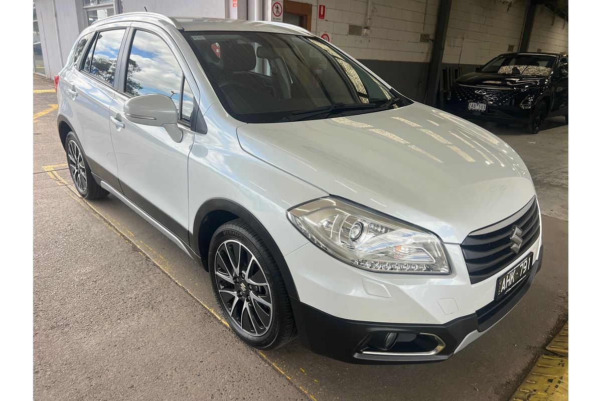 2015 Suzuki S-Cross GLX JY