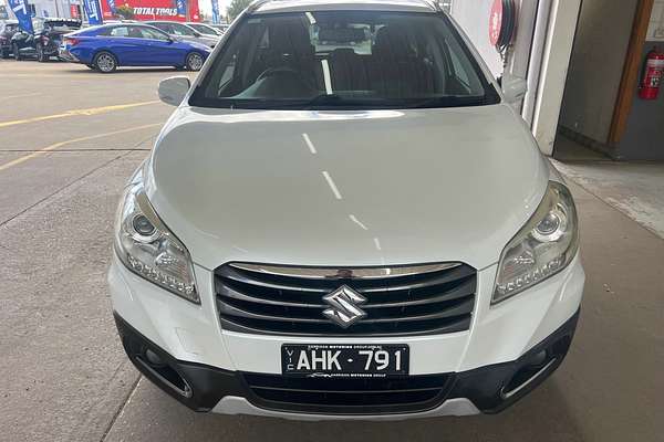 2015 Suzuki S-Cross GLX JY