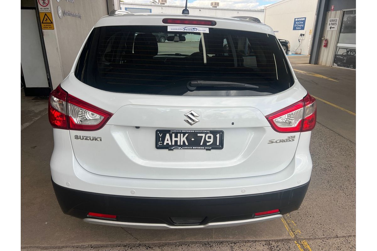 2015 Suzuki S-Cross GLX JY