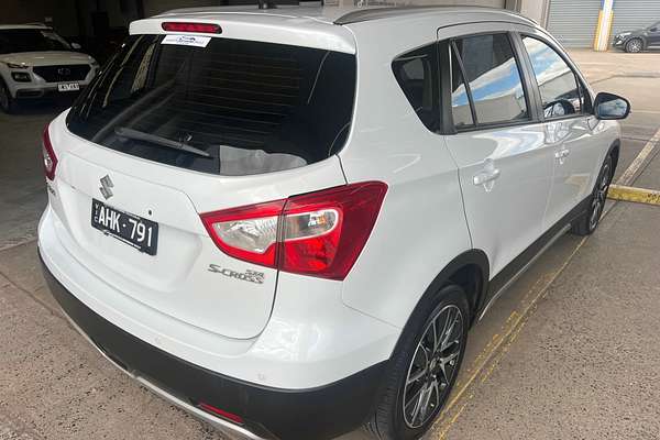 2015 Suzuki S-Cross GLX JY