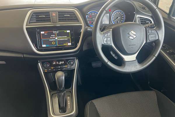 2015 Suzuki S-Cross GLX JY