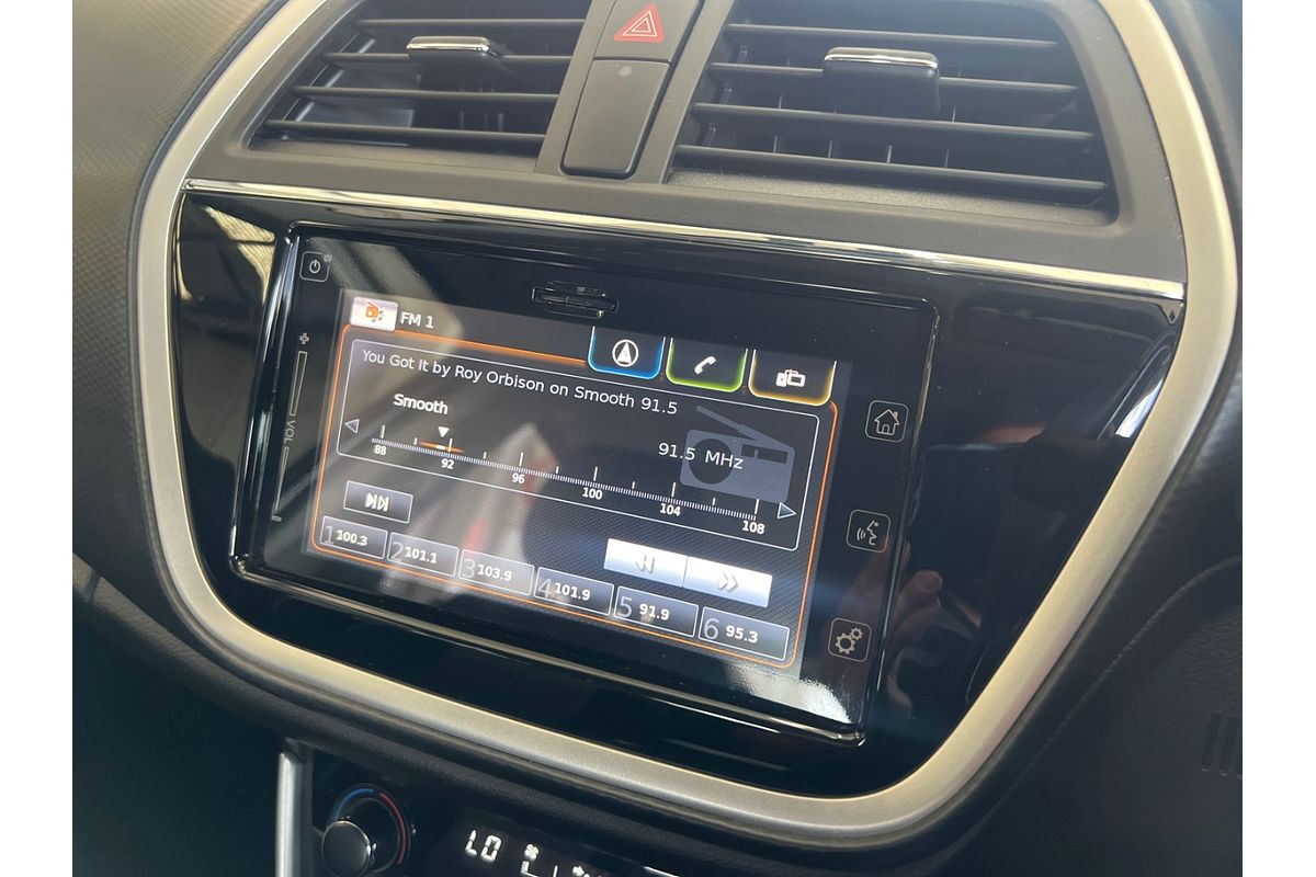 2015 Suzuki S-Cross GLX JY