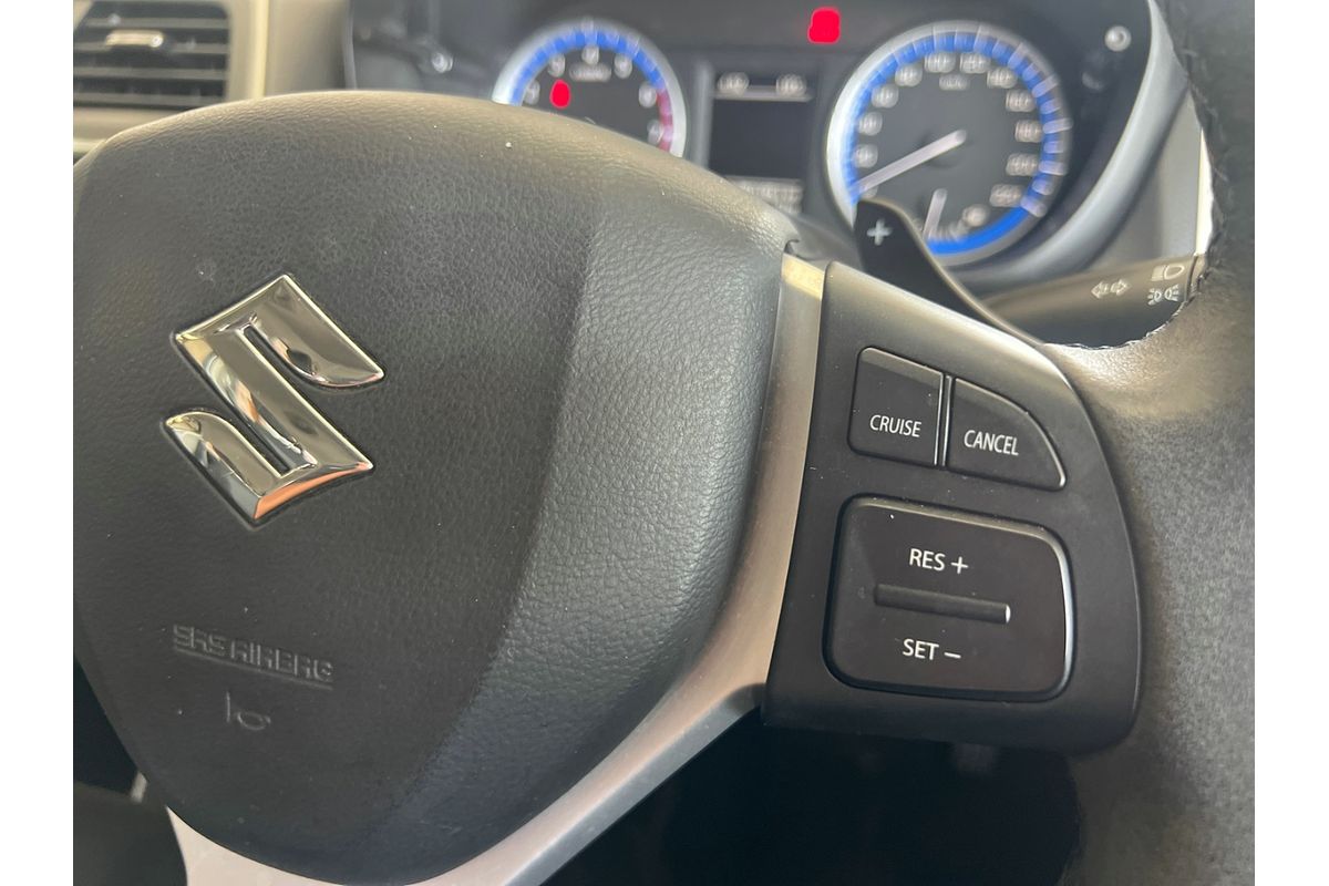 2015 Suzuki S-Cross GLX JY