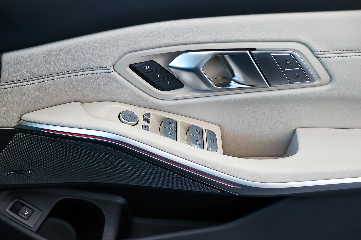 2025 BMW 3 Series M340i xDrive G20 LCI II