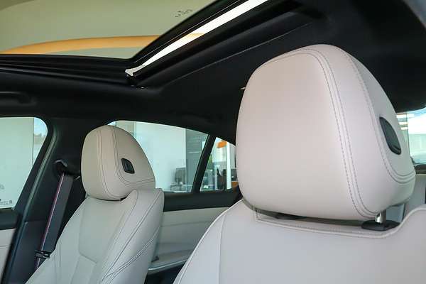 2025 BMW 3 Series M340i xDrive G20 LCI II