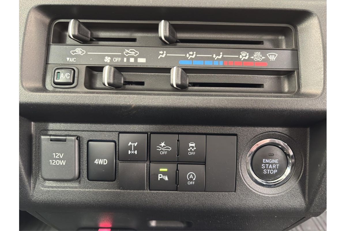 2024 Daihatsu Hijet Jumbo Extra 4WD