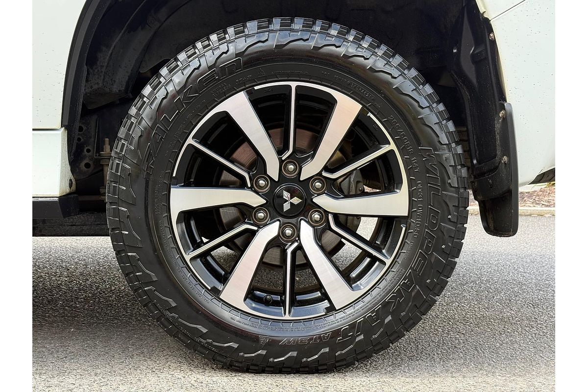 2019 Mitsubishi Pajero Sport Exceed QE