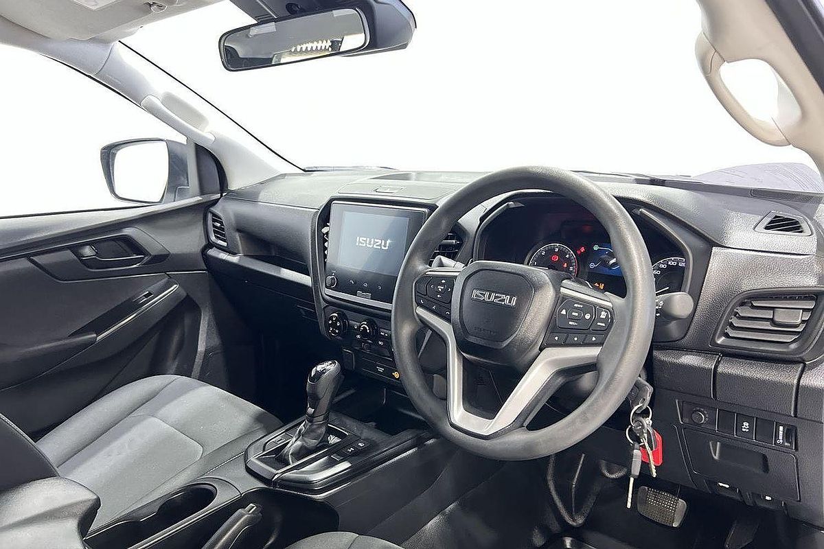2024 Isuzu D-MAX SX  4X4
