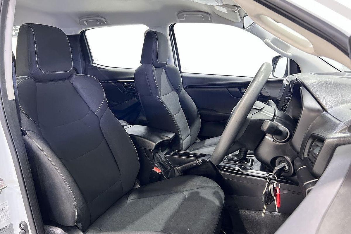 2024 Isuzu D-MAX SX  4X4