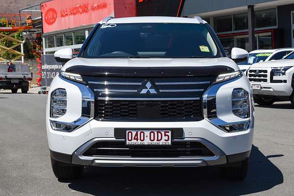 2025 Mitsubishi Outlander LS ZM thumb-2