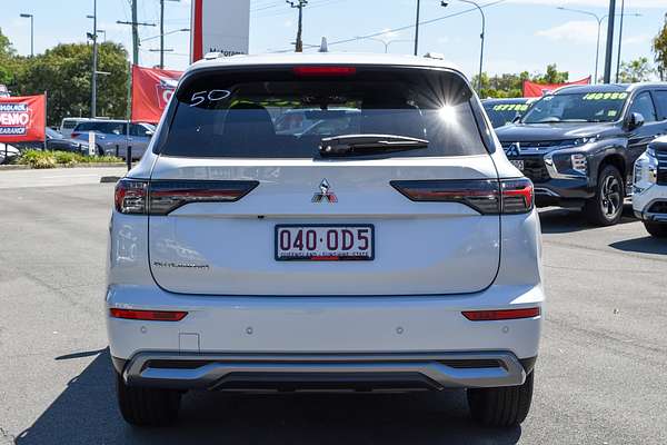 2025 Mitsubishi Outlander LS ZM thumb-6