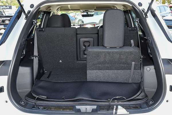 2025 Mitsubishi Outlander LS ZM thumb-18