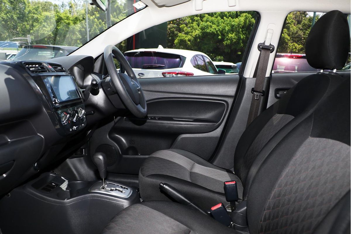 2021 Mitsubishi Mirage ES LB