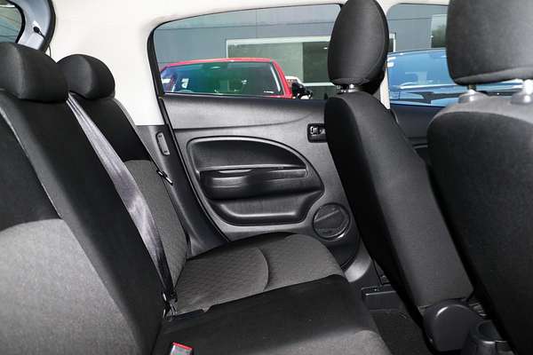 2021 Mitsubishi Mirage ES LB