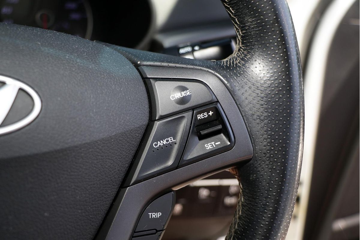 2015 Hyundai Veloster SR Turbo FS4 Series II