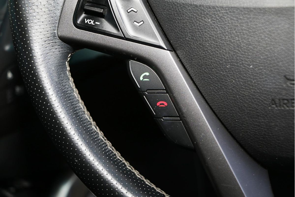 2015 Hyundai Veloster SR Turbo FS4 Series II