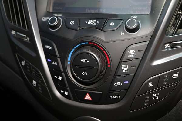 2015 Hyundai Veloster SR Turbo FS4 Series II