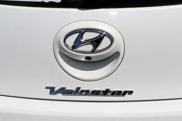 2015 Hyundai Veloster SR Turbo FS4 Series II