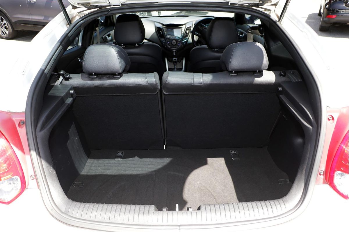 2015 Hyundai Veloster SR Turbo FS4 Series II