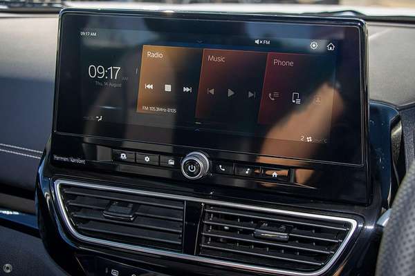 2025 Mahindra XUV3XO AX7L