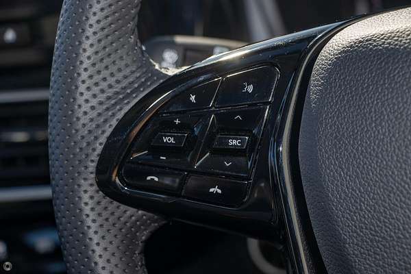 2025 Mahindra XUV3XO AX7L