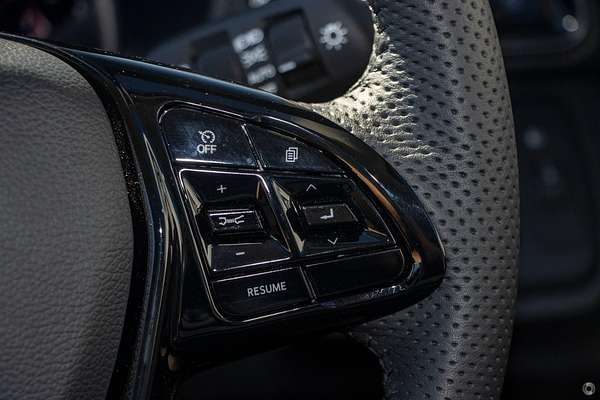 2025 Mahindra XUV3XO AX7L